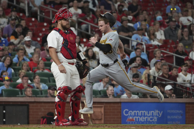 Burleson hits a game-ending homer as the Cardinals beat the Pirates